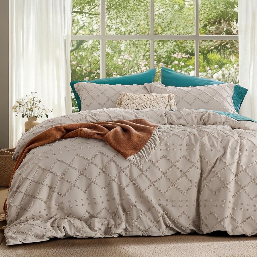 Luxurious Boho Queen Duvet Cover & Shams machine washable